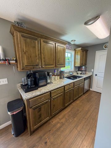 290 E Carter Rd, Portland, TN 37148