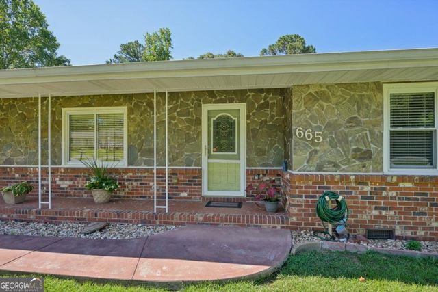 665 Beauregard Boulevard, Fayetteville, GA 30214