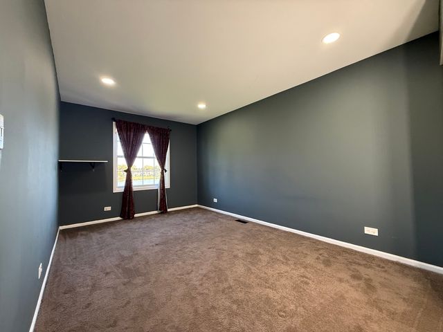 1317 Seabury Circle, Carol Stream, IL 60188