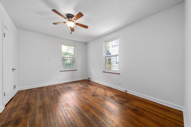 886 S Roosevelt Avenue, Columbus, OH 43209