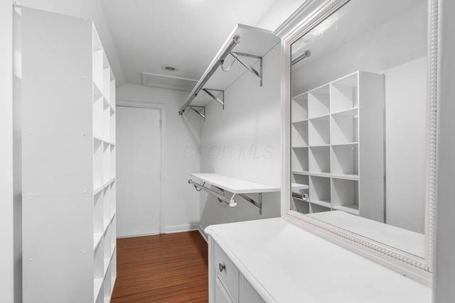 886 S Roosevelt Avenue, Columbus, OH 43209