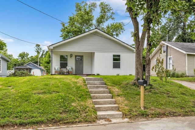 1104 Howell St, Hopkinsville, KY 42240