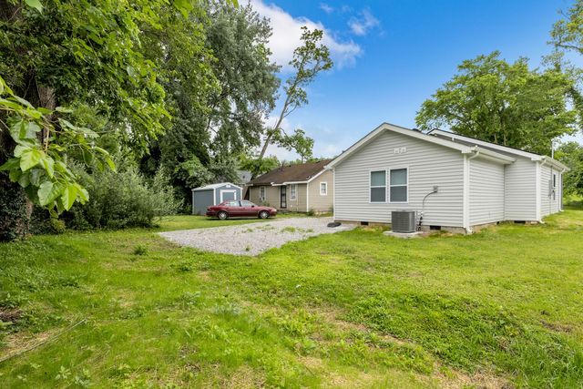 1104 Howell St, Hopkinsville, KY 42240