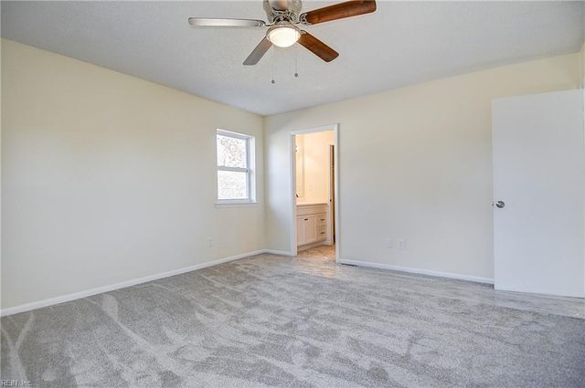 3821 Amberley Forest PL, Virginia Beach, VA 23453