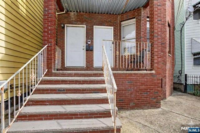 160 Fulton Avenue, Jersey City, NJ 07305
