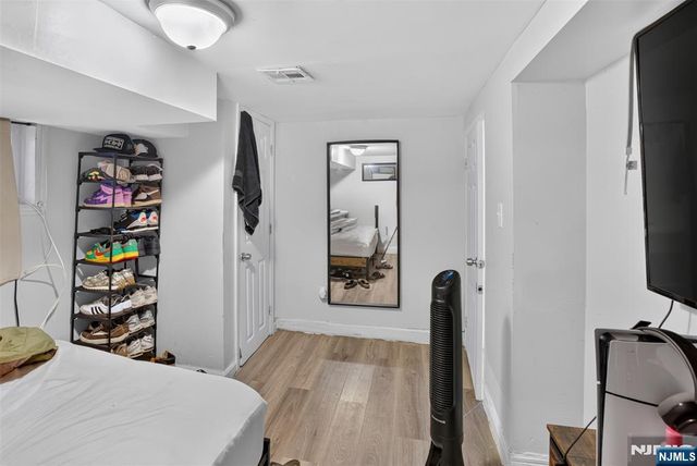 160 Fulton Avenue, Jersey City, NJ 07305