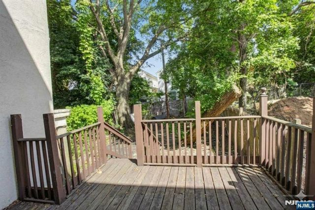 160 Fulton Avenue, Jersey City, NJ 07305