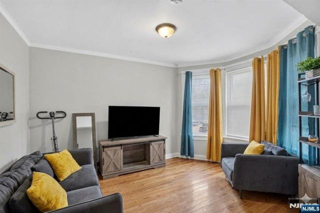 160 Fulton Avenue, Jersey City, NJ 07305