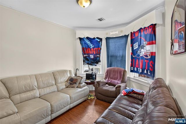 160 Fulton Avenue, Jersey City, NJ 07305