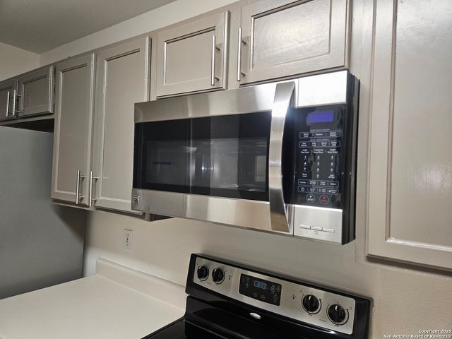 7715 Rustic, San Antonio, TX 78240