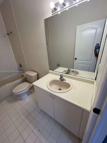 1661 SE 28th St 202, Homestead, FL 33035