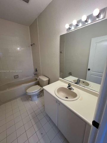 1661 SE 28th St 202, Homestead, FL 33035
