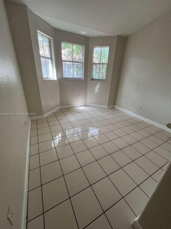 1661 SE 28th St 202, Homestead, FL 33035
