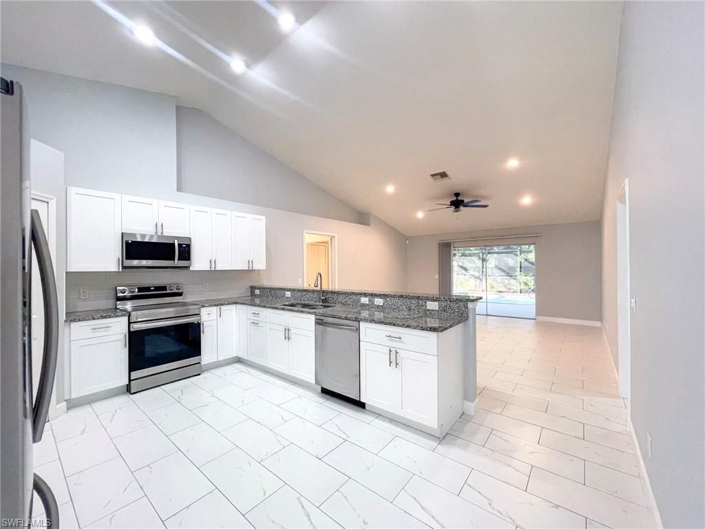 Image 11 of property listing at Address unavailable.