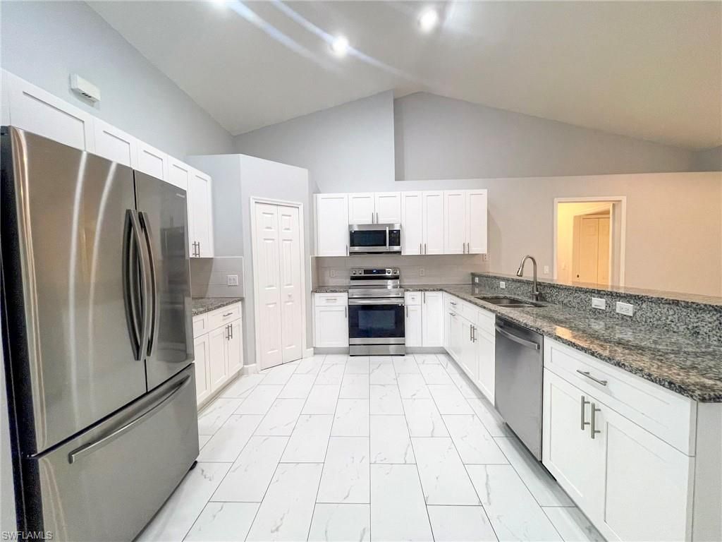 Image 13 of property listing at Address unavailable.