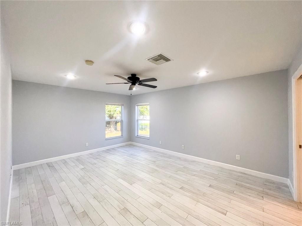 Image 20 of property listing at Address unavailable.