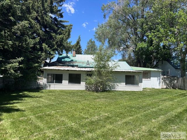 402 3rd Street, Idaho Falls, ID 83404
