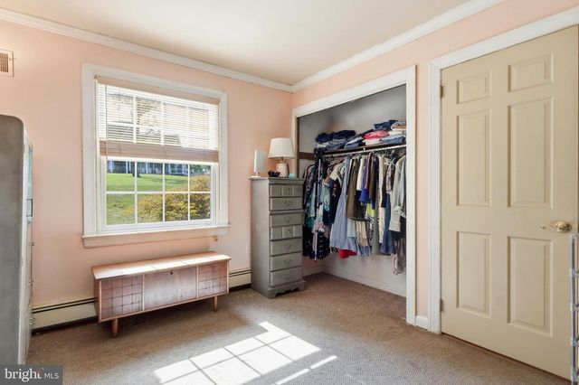 200 S 8TH ST, Mount Wolf, PA 17347