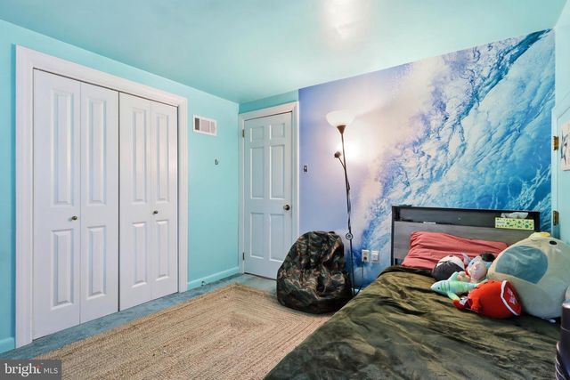 200 S 8TH ST, Mount Wolf, PA 17347