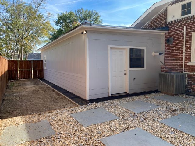 1305 Adeline, Hattiesburg, MS 39401