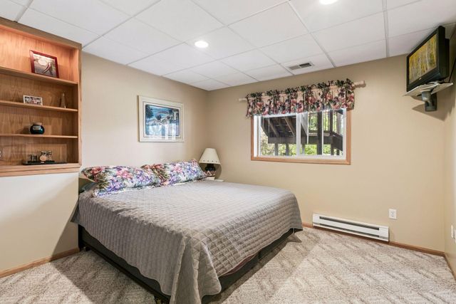 4808 Marigold Avenue N, Brooklyn Park, MN 55443