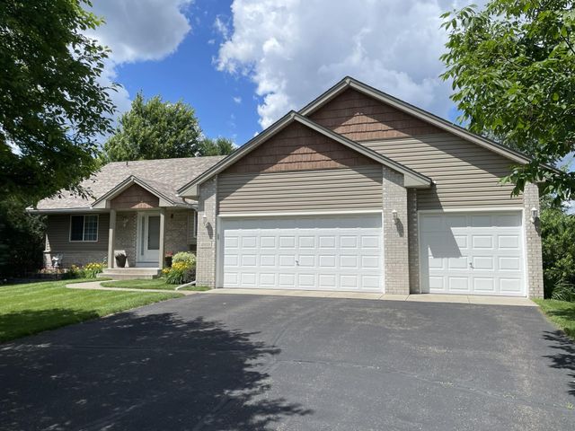 4808 Marigold Avenue N, Brooklyn Park, MN 55443