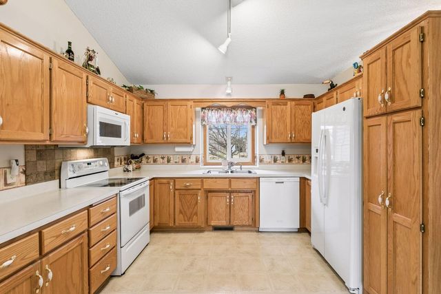 4808 Marigold Avenue N, Brooklyn Park, MN 55443