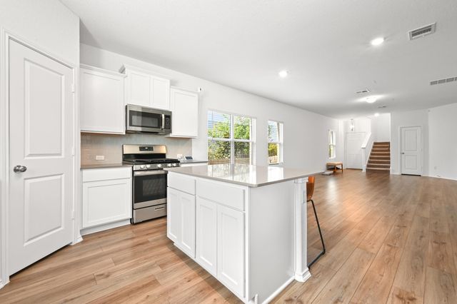 7903 Prairie Rye DR, Lago Vista, TX 78645