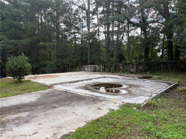 335 Lake Royale Place, Riverdale, GA 30296