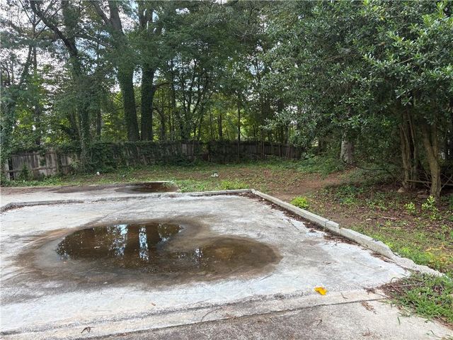 335 Lake Royale Place, Riverdale, GA 30296