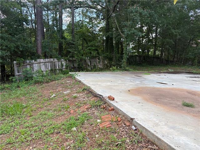 335 Lake Royale Place, Riverdale, GA 30296
