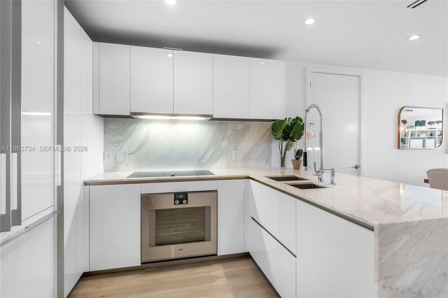 10201 Collins Avenue 1205, Bal Harbour, FL 33154
