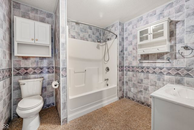 5783 E State Road 46 E, Batesville, IN 47006