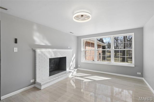 332 Argent Avenue, St Louis, MO 63135