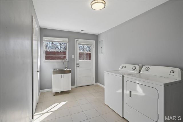 332 Argent Avenue, St Louis, MO 63135