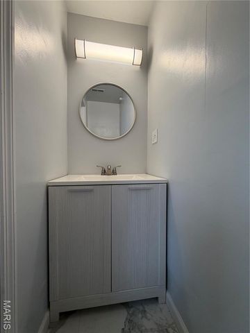 332 Argent Avenue, St Louis, MO 63135