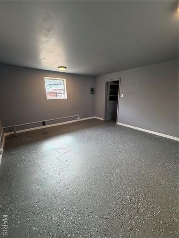 332 Argent Avenue, St Louis, MO 63135