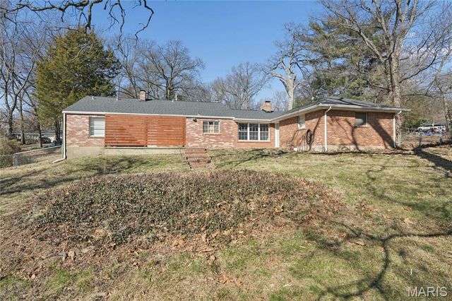 332 Argent Avenue, St Louis, MO 63135