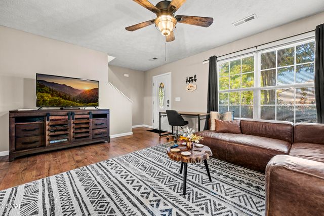 1428 William Holt Boulevard, Sevierville, TN 37862