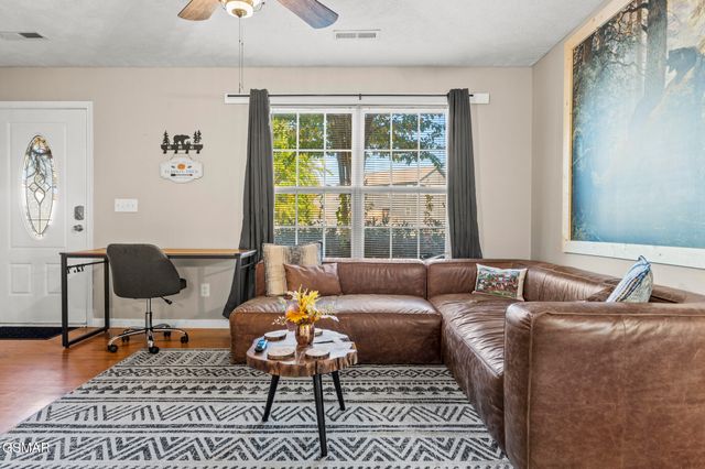 1428 William Holt Boulevard, Sevierville, TN 37862