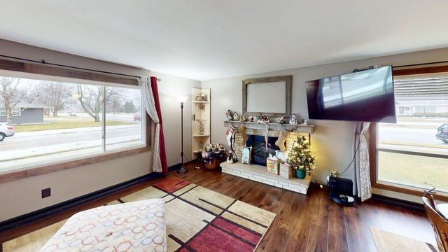 2734 33rd STREET, Two Rivers, WI 54241