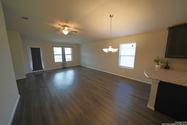 6818 Dashmoor, San Antonio, TX 78244