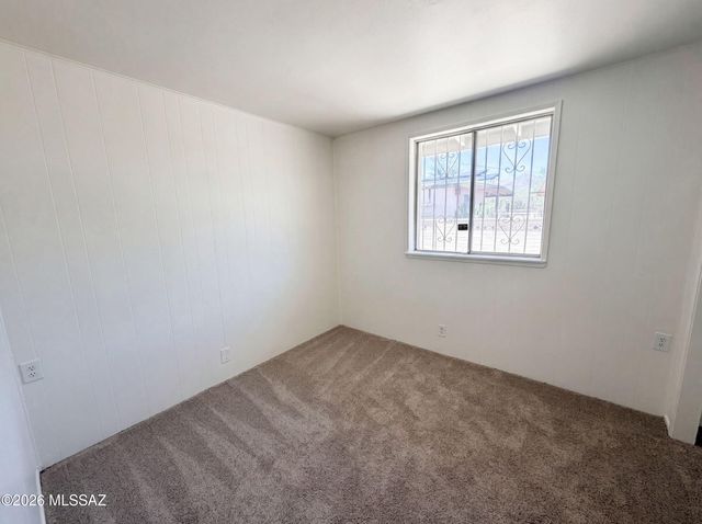 2901 N Cloverland Avenue, Tucson, AZ 85712