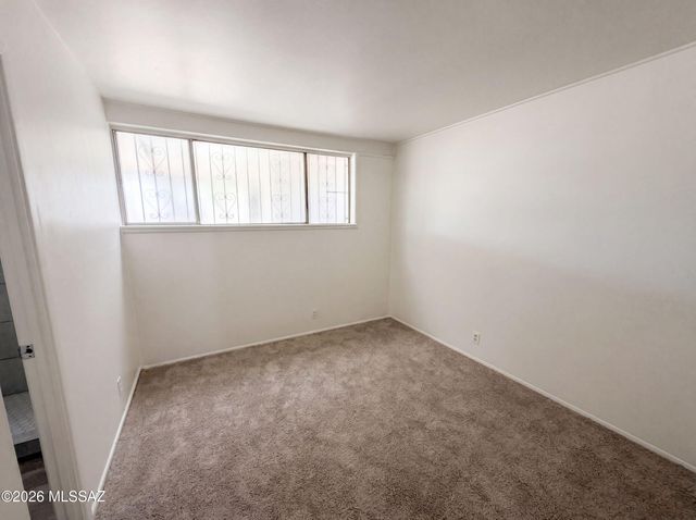 2901 N Cloverland Avenue, Tucson, AZ 85712