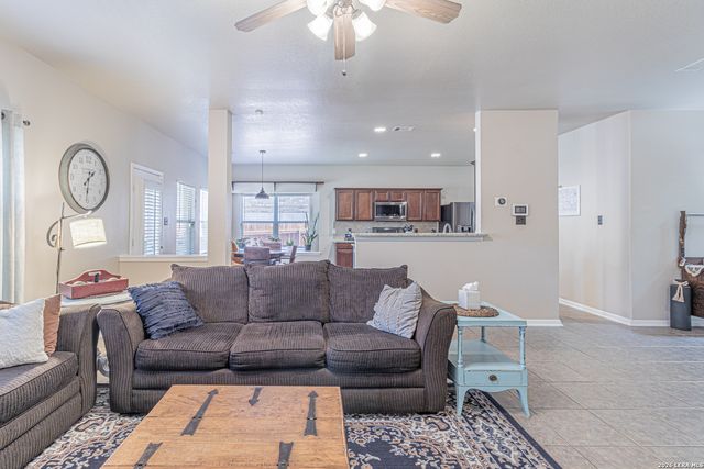 8223 Sabinoso, Helotes, TX 78023