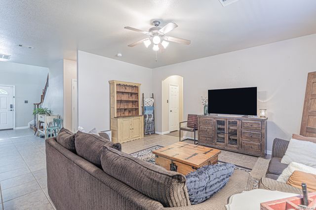 8223 Sabinoso, Helotes, TX 78023