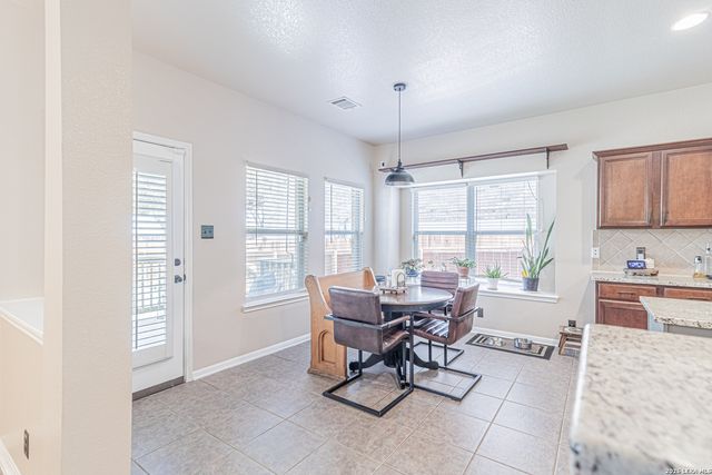 8223 Sabinoso, Helotes, TX 78023