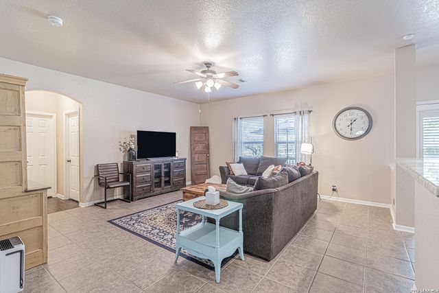 8223 Sabinoso, Helotes, TX 78023