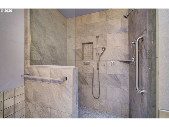 4911 Ne 27TH Ct, Vancouver, WA 98663