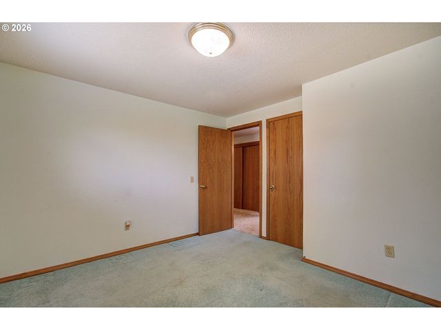 4911 Ne 27TH Ct, Vancouver, WA 98663